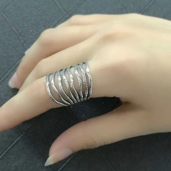 Sterling Silver Embossed Bangle Bracelet Matching Ring Set - Picture 5 of 12